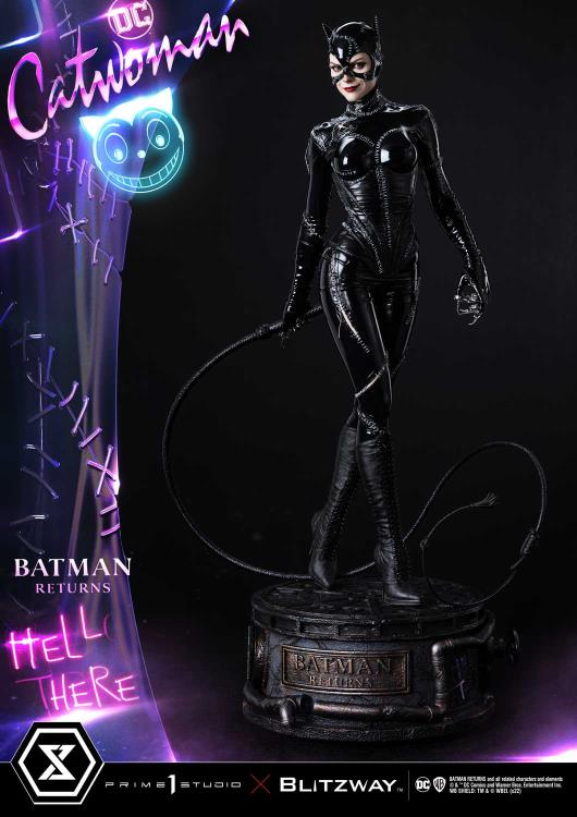 Batman Returns Museum Masterline Catwoman 1/3 Scale Statue Gallery Image 5