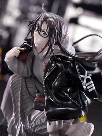 Rebuild of Evangelion Mari Makinami Illustrious (Radio EVA Original Color Ver. Part 2) 1/7 Scale Figure Gallery Image 2