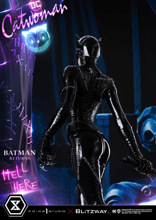 Batman Returns Museum Masterline Catwoman 1/3 Scale Statue (With Bonus) Gallery Image 18