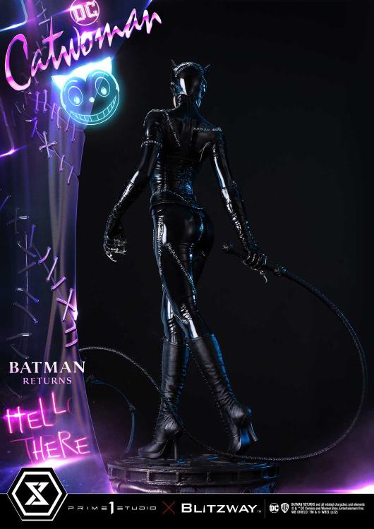 Batman Returns Museum Masterline Catwoman 1/3 Scale Statue (With Bonus) Gallery Image 11