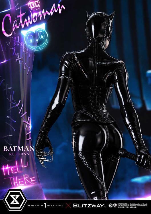 Batman Returns Museum Masterline Catwoman 1/3 Scale Statue (With Bonus) Gallery Image 19