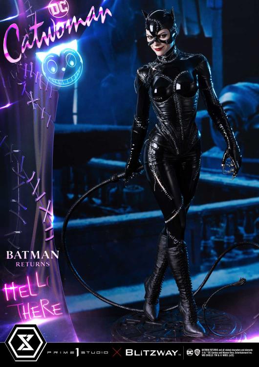 Batman Returns Museum Masterline Catwoman 1/3 Scale Statue (With Bonus) Gallery Image 9
