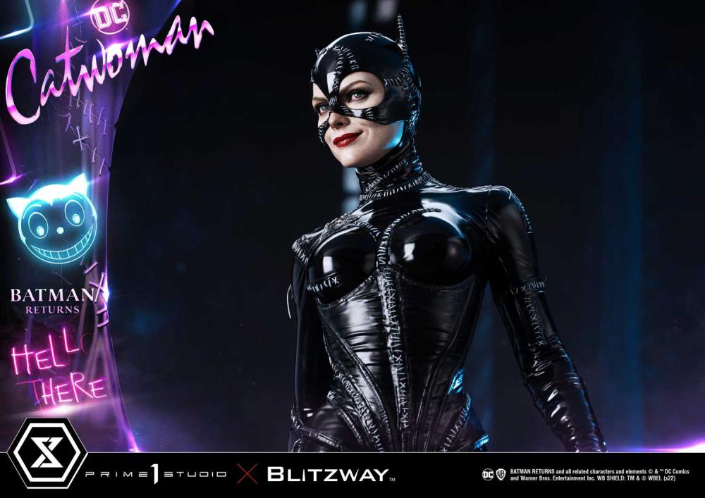 Batman Returns Museum Masterline Catwoman 1/3 Scale Statue (With Bonus) Gallery Image 25