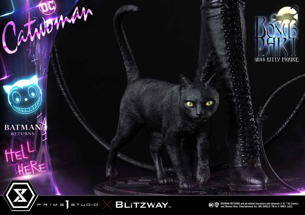 Batman Returns Museum Masterline Catwoman 1/3 Scale Statue (With Bonus) Gallery Image 7
