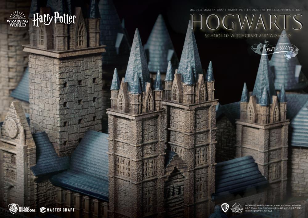 Harry Potter Master Craft MC-043 Hogwarts Castle Limited Edition Statue Gallery Image 4