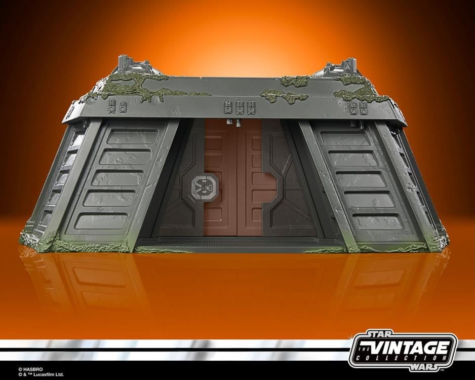 Star Wars 40th Anniversary The Vintage Collection Endor Bunker Playset (Return of the Jedi) Gallery Image 4