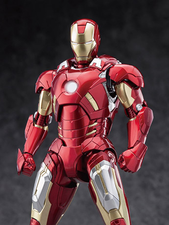 The Avengers Iron Man Mark VII 1/9 Scale Model Kit Gallery Image 2