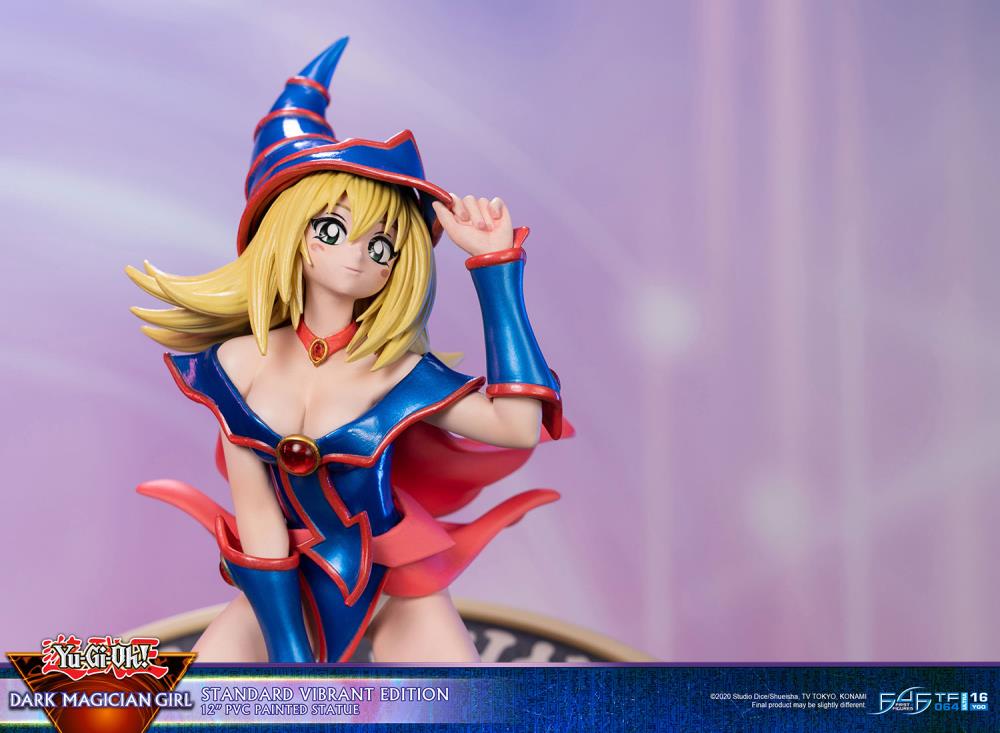 First 4 Figures - Dark Magician Girl PVC (Vibrant Edition) - Statue Yu-Gi-Oh! - Éclairage LED Animé - 30 Cm