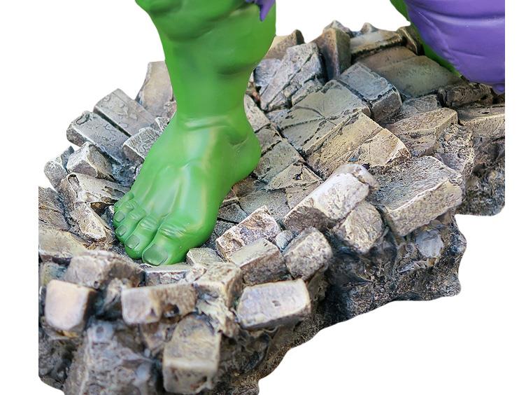 Avengers Assemble Hulk 1/6 Scale Statue Gallery Image 4