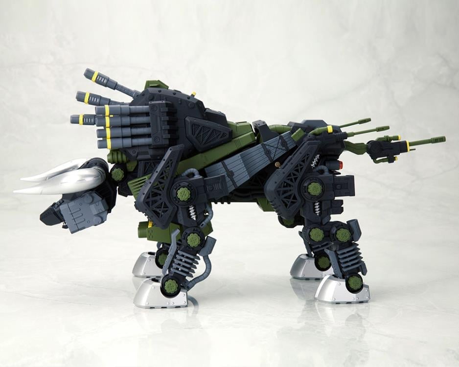 Transformers Generations War for Cybertron Earthrise Titan Scorponok - Perbandingan ukuran dengan kit Zoid