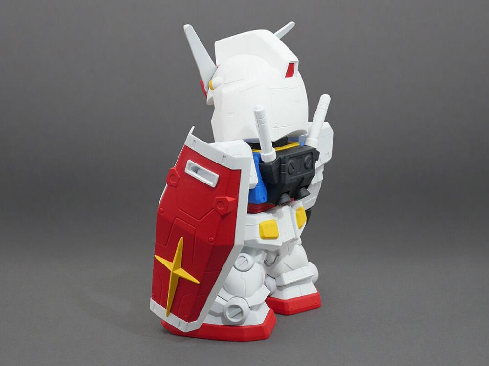 Mobile Suit Gundam Jumbo Soft Vinyl Figure SD RX-78-2 Gundam Exclusive Gallery Image 6