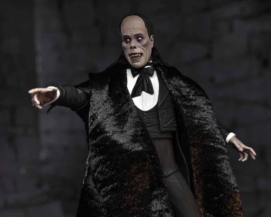 Universal Monsters Ultimate The Phantom of the Opera Figure Gallery Image 6