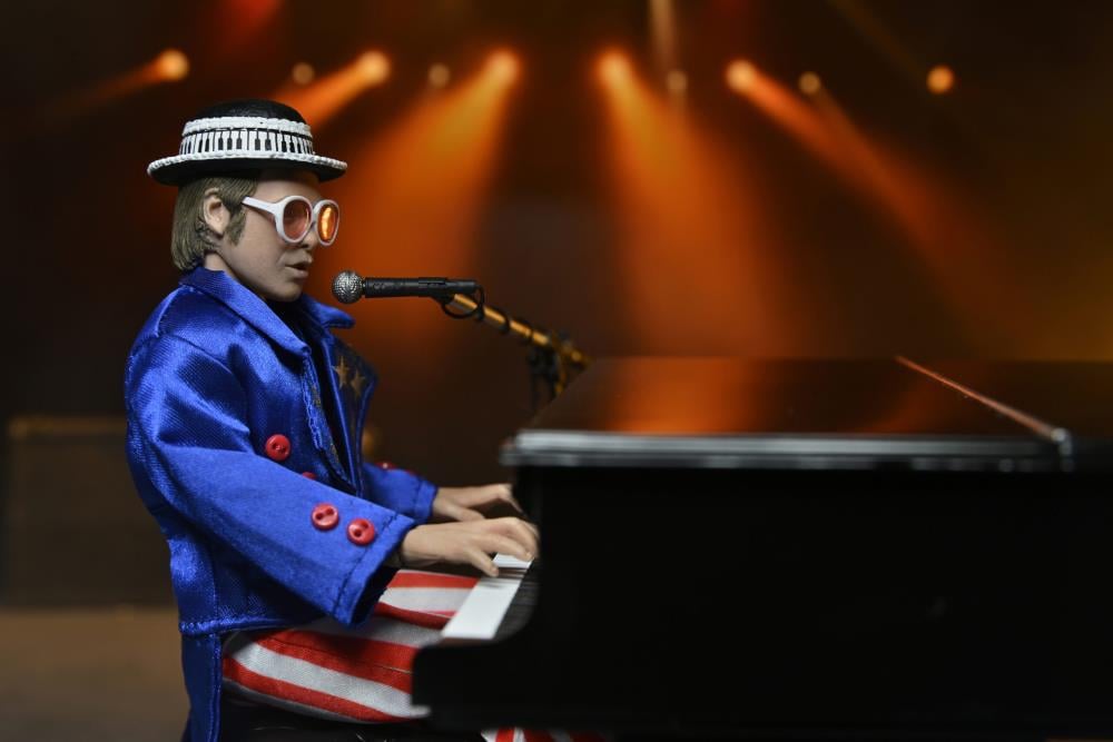 Elton John (Live 1976) Clothed Figure Gallery Image 10