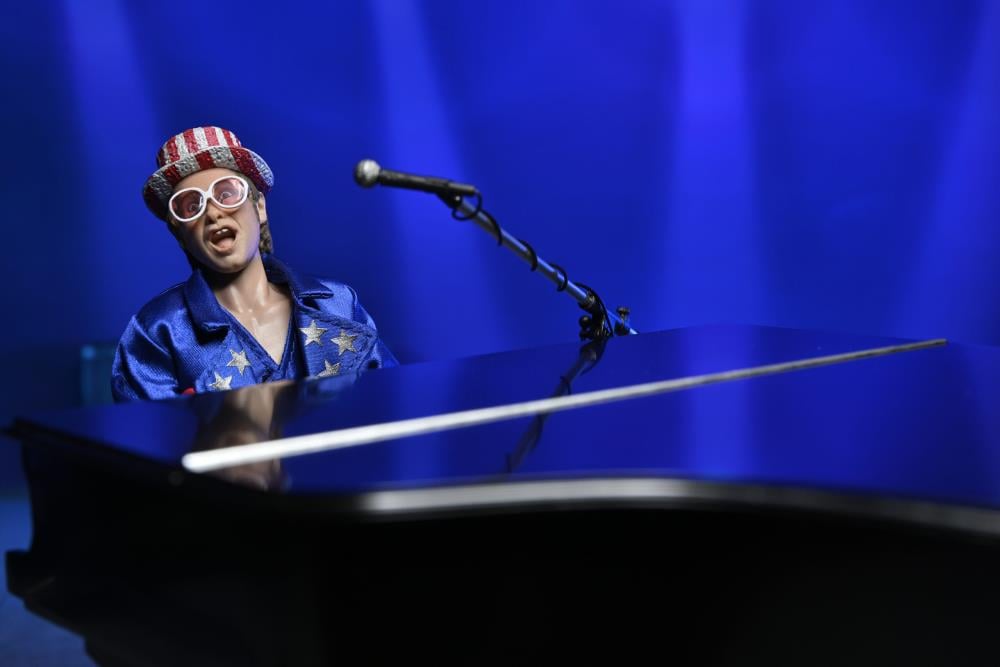 Elton John (Live 1976) Clothed Figure Gallery Image 8