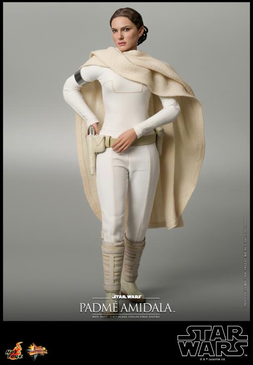 Star Wars: Attack of the Clones MMS678 Padme Amidala 1/6th Scale Collectible Figure Gallery Image 3