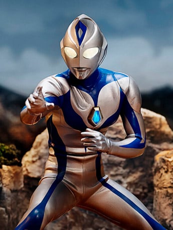 Ultraman Dyna Hero's Brave Statue Figure Ultraman Dyna Aoki Kiseki No Hikari (Ver.A) Gallery Image 2