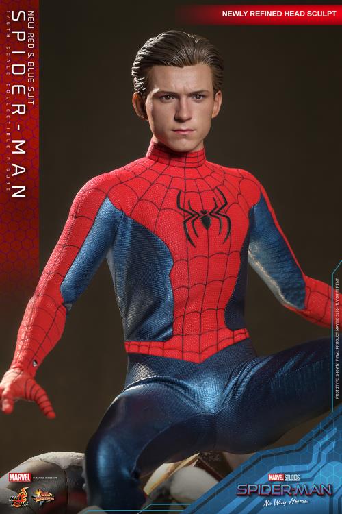 Spider-Man: No Way Home MMS679 Spider-Man (New Red and Blue Suit) 1/6th Scale Collectible Figure Gallery Image 12