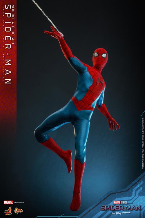Spider-Man: No Way Home MMS679 Spider-Man (New Red and Blue Suit) 1/6th Scale Collectible Figure Gallery Image 4