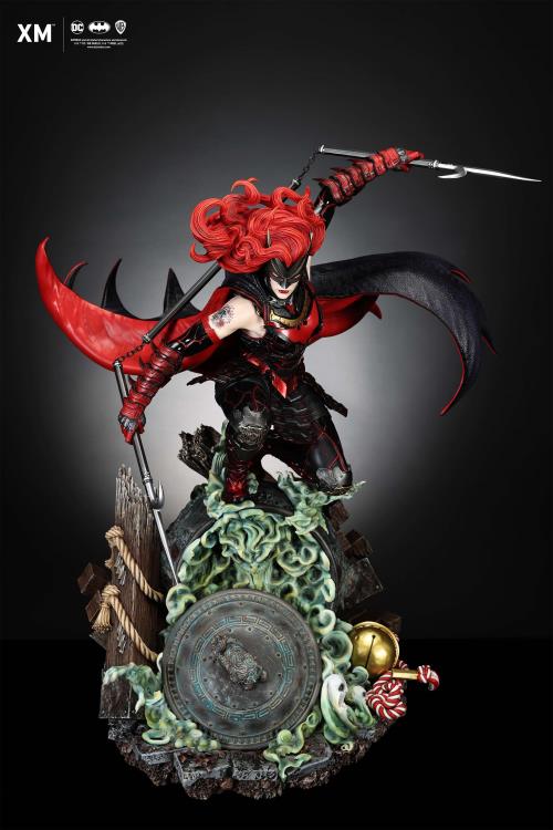 DC Premium Collectibles Samurai Series Batwoman 1/4 Scale Limited Edition Statue Gallery Image 3
