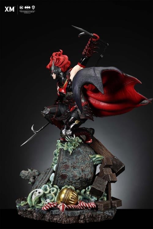 DC Premium Collectibles Samurai Series Batwoman 1/4 Scale Limited Edition Statue Gallery Image 4