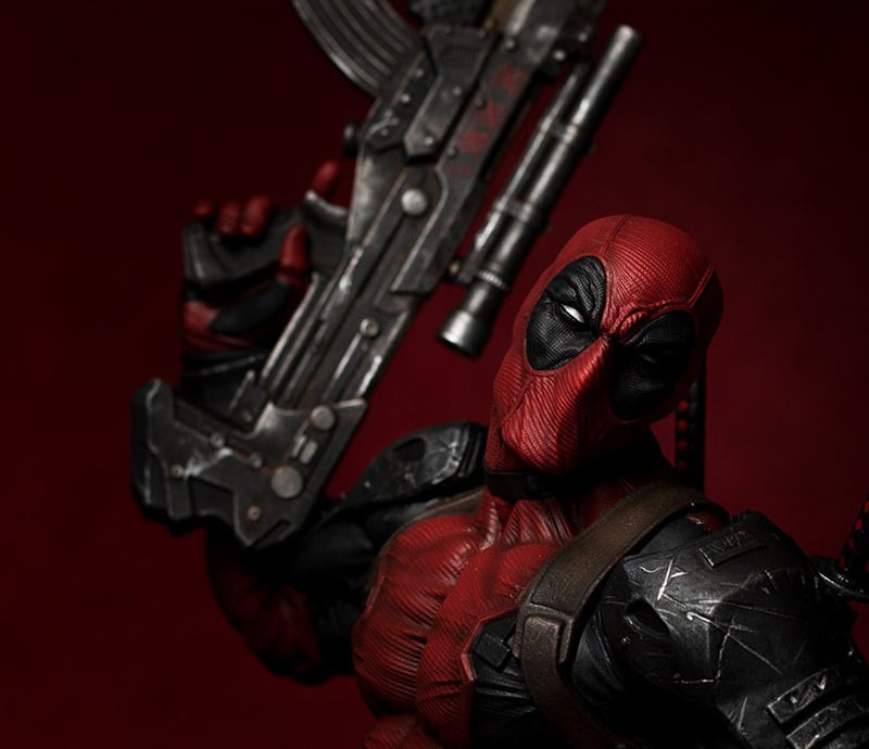Marvel Deadpool 1/6 Scale Limited Edition Statue Gallery Image 6