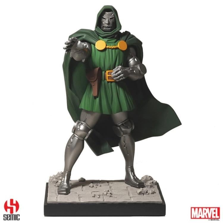 Marvel Comics Dr. Doom 1/8 Scale Limited Edition Statue Gallery Image 8