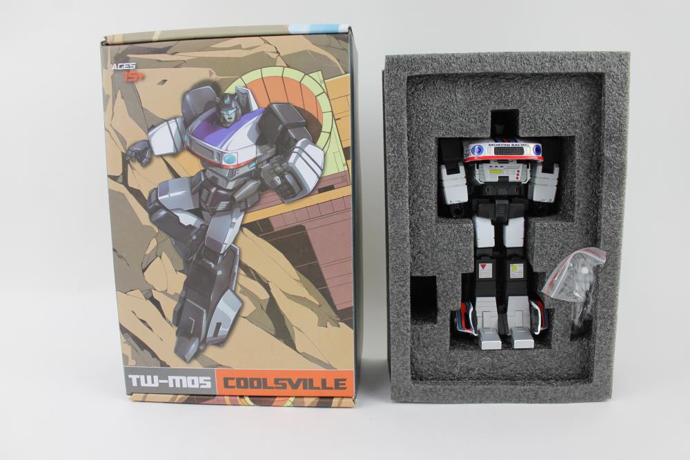 Defective Loot Box #0966 (DAMAGED - ALL SALES FINAL) Gallery Image 11
