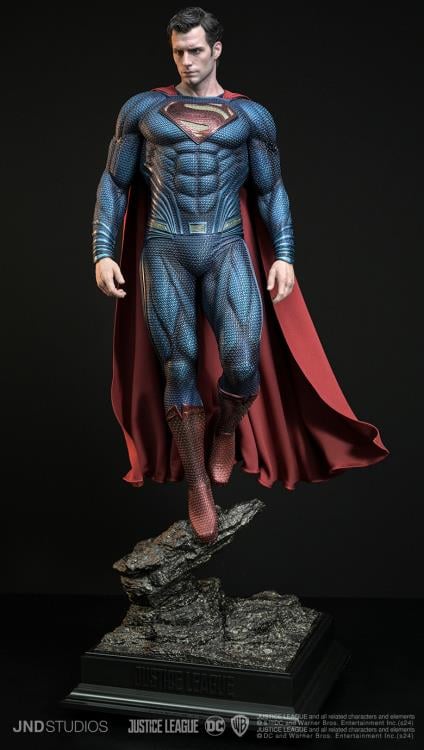 Justice League Hyperreal Platinum Superman (Blue Suit) 1/3 Scale Statue Gallery Image 4