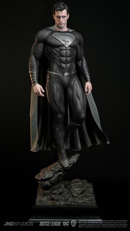 Justice League Hyperreal Platinum Superman (Black Suit) 1/3 Scale Statue Gallery Image 3