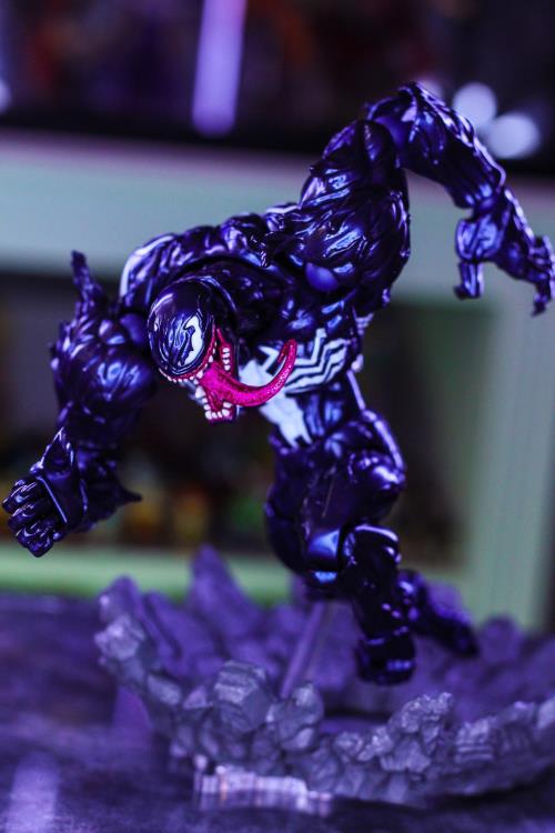 Marvel Amazing Yamaguchi Revoltech No.003 Venom Action Figure