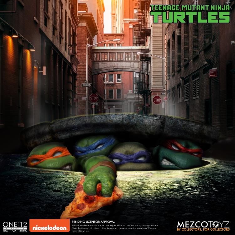 Teenage Mutant Ninja Turtles One:12 Collective Deluxe Boxed Set Gallery Image 3