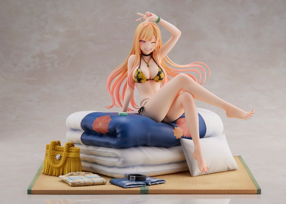 My Dress-Up Darling Marin Kitagawa (Sitting Swimsuit Ver.) 1/7 Scale Figure Gallery Image 3