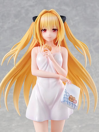 To Love-Ru Darkness Golden Darkness (Yami) 1/6 Scale Figure Gallery Image 2