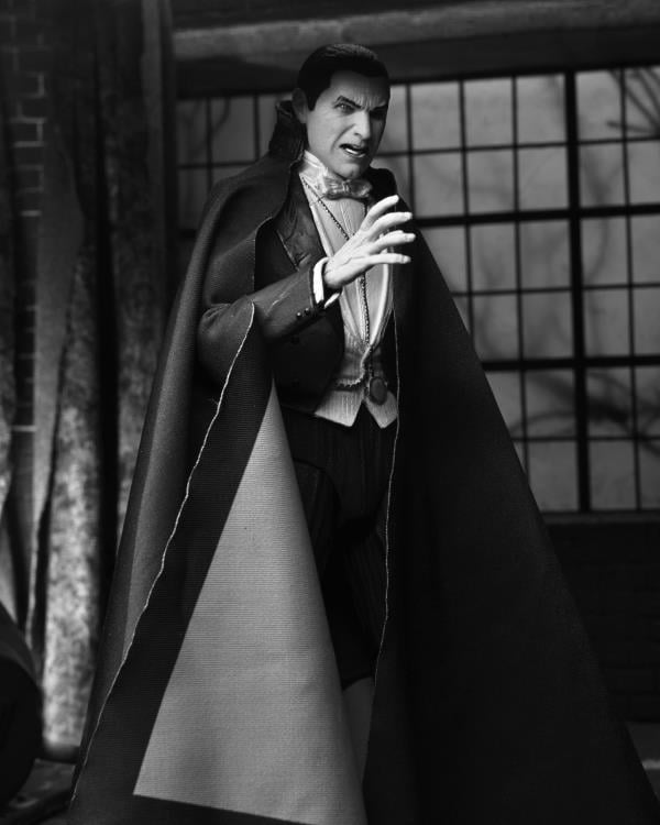 Universal Monsters Ultimate Dracula (Carfax Abbey) Figure Gallery Image 9