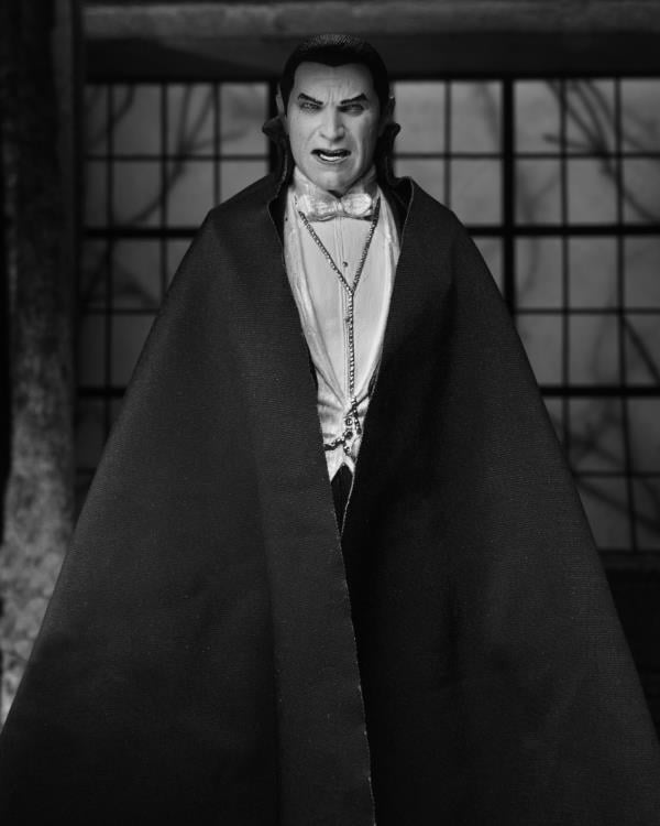 Universal Monsters Ultimate Dracula (Carfax Abbey) Figure Gallery Image 11