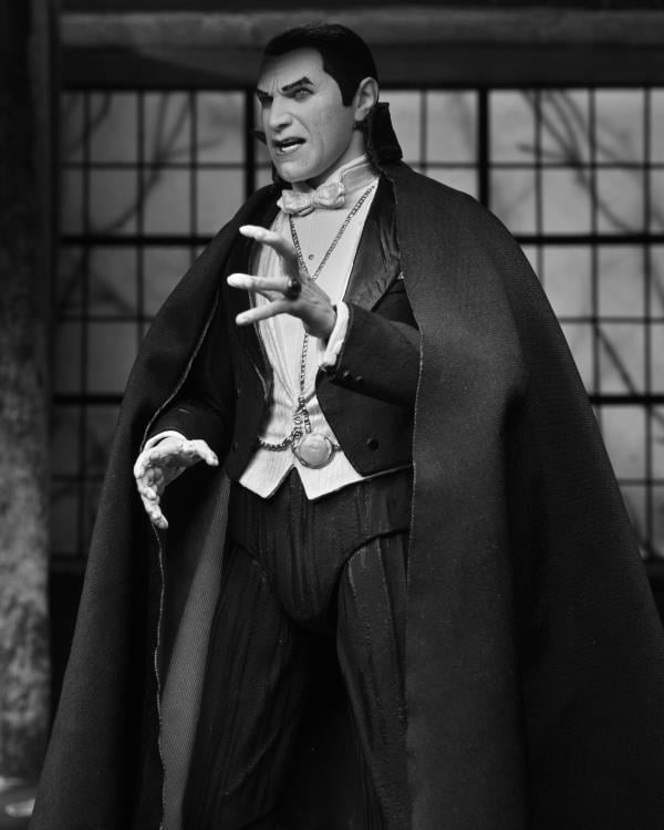 Universal Monsters Ultimate Dracula (Carfax Abbey) Figure Gallery Image 10
