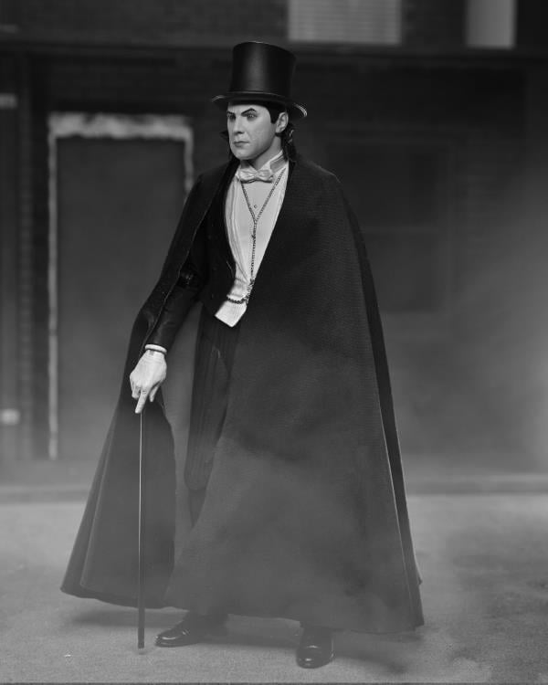 Universal Monsters Ultimate Dracula (Carfax Abbey) Figure Gallery Image 4