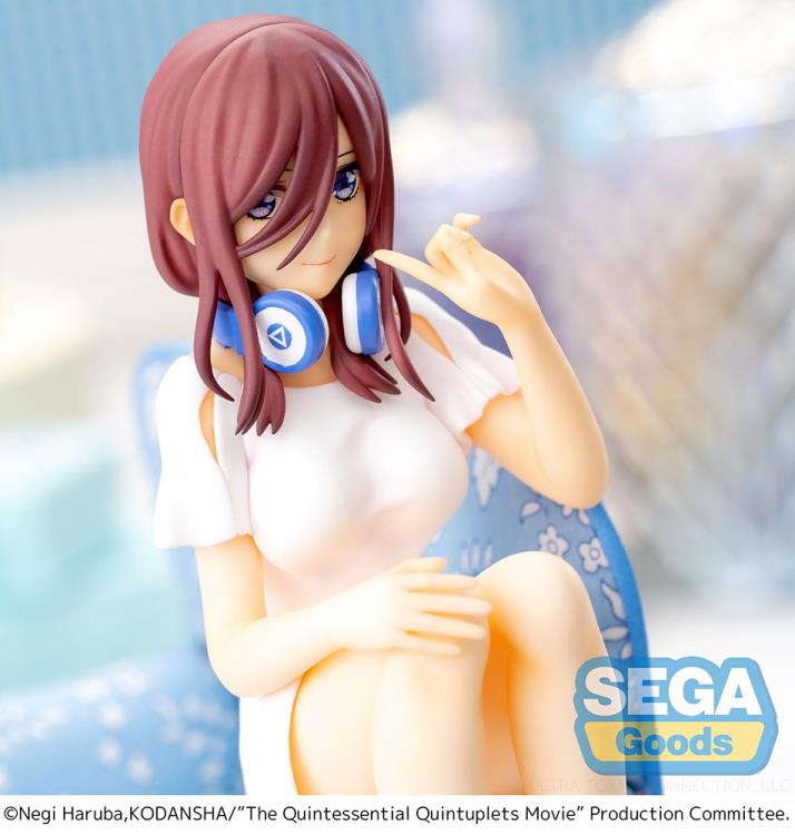 The Quintessential Quintuplets Miku Nakano Premium Perching Figure Gallery Image 7