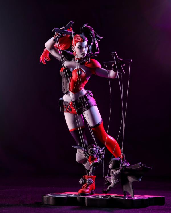 DC Comics Red, White & Black Harley Quinn (Emanuela Lupacchino) 1/10 Scale Statue Gallery Image 6