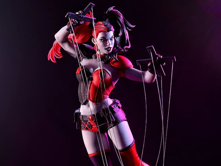 DC Comics Red, White & Black Harley Quinn (Emanuela Lupacchino) 1/10 Scale Statue Gallery Image 1