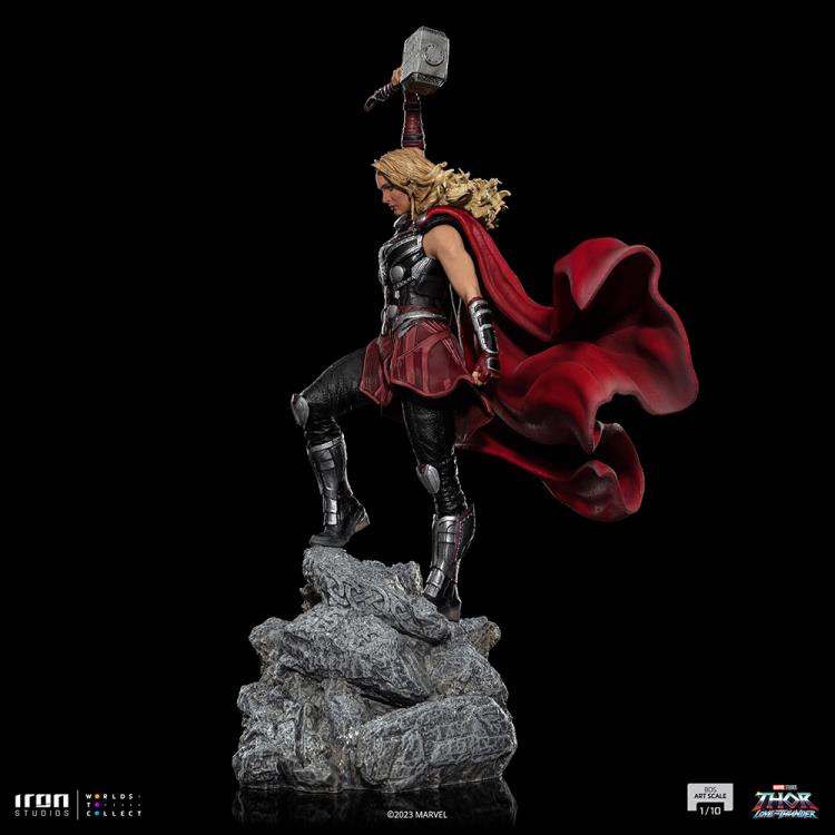 Thor: Love and Thunder Mighty Thor 1/10 Art Scale Limited Edition Statue Gallery Image 11