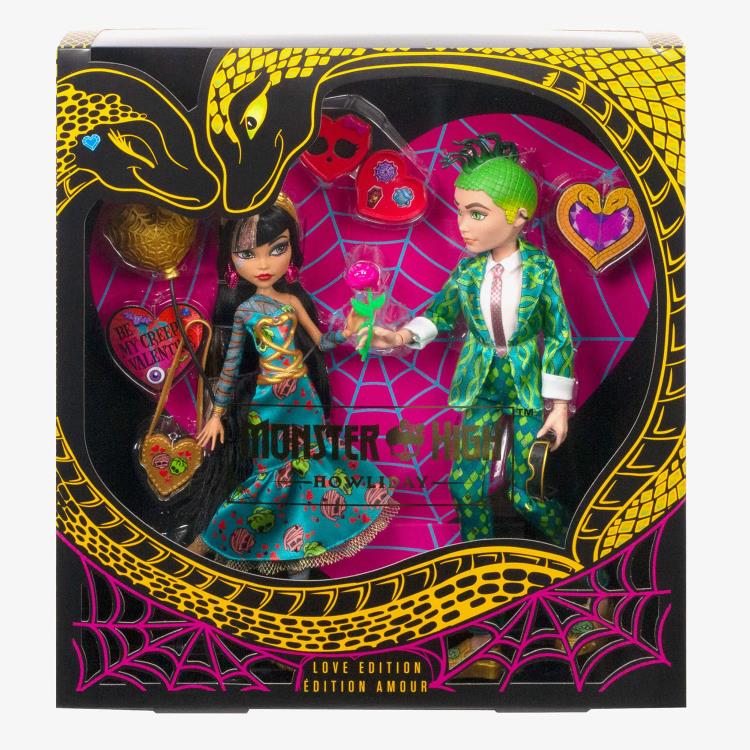 Monster High Howliday Love Edition Dolls Two-Pack Gallery Image 11