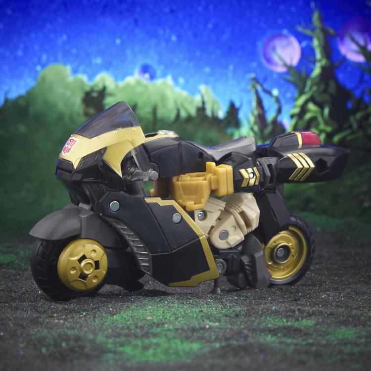 Transformers: Legacy Evolution Deluxe Prowl Gallery Image 10