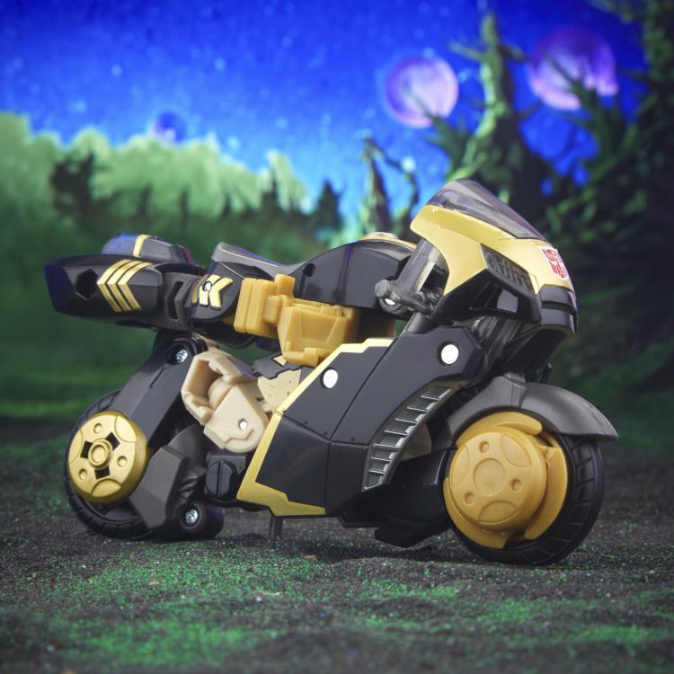 Transformers: Legacy Evolution Deluxe Prowl Gallery Image 8