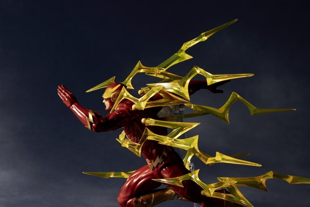 DC Comics Amazing Yamaguchi Revoltech NR010 The Flash Action Figure Gallery Image 27