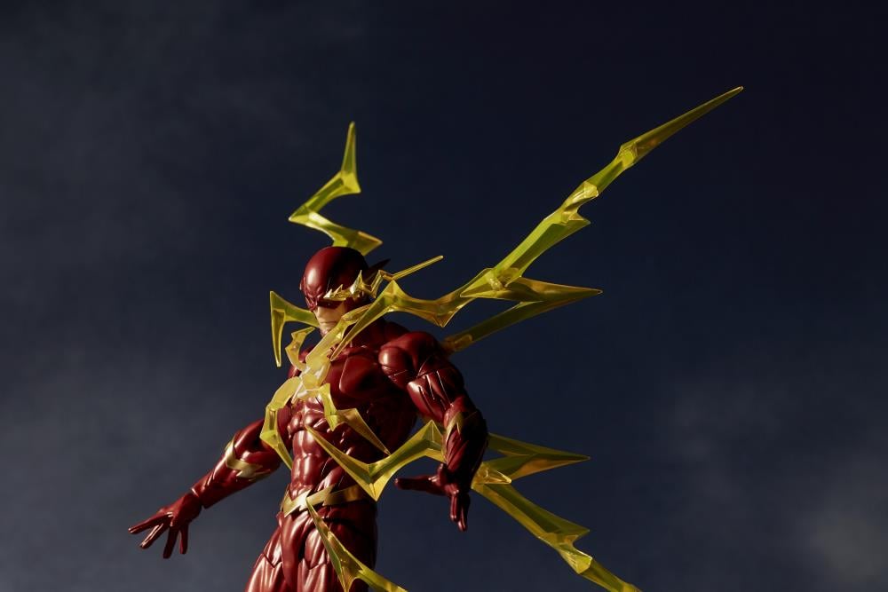 DC Comics Amazing Yamaguchi Revoltech NR010 The Flash Action Figure Gallery Image 25