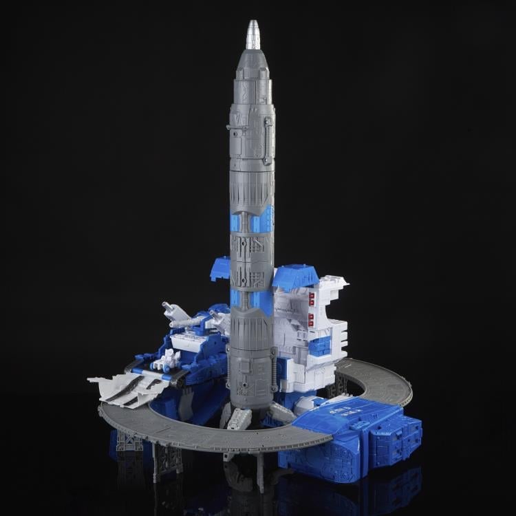 Transformers: Legacy Generations Selects Titan Guardian Robot & Lunar-Tread Gallery Image 10