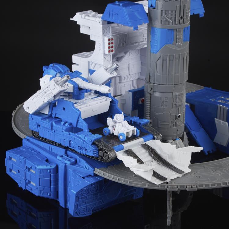 Transformers: Legacy Generations Selects Titan Guardian Robot & Lunar-Tread Gallery Image 12