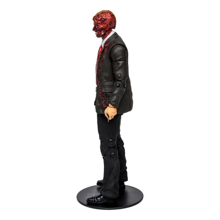 The Dark Knight Trilogy DC Multiverse Two-Face Action Figure (Collect to Build: Bane) Gallery Image 7