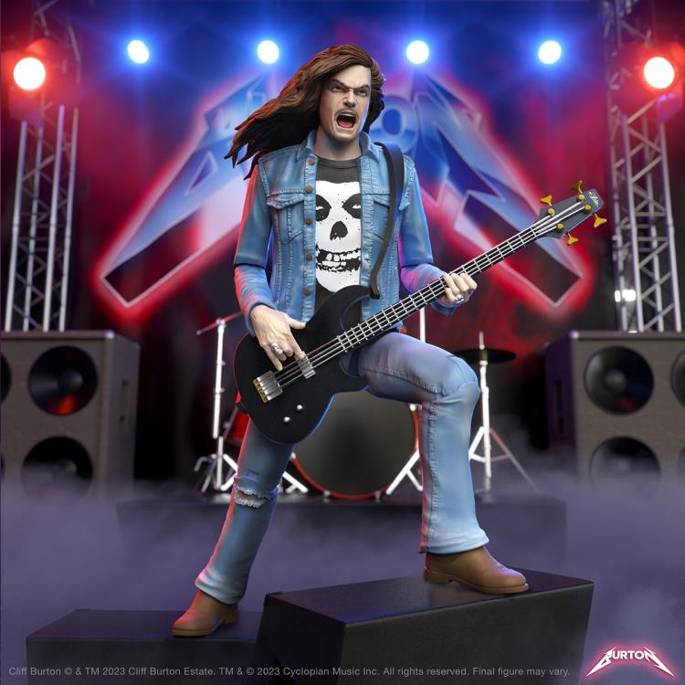 Cliff Burton ULTIMATES! Action Figure Gallery Image 3